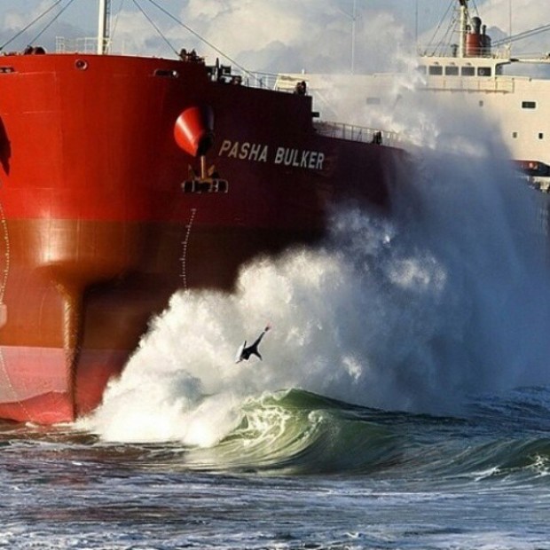 the guy on the inside owns the wave